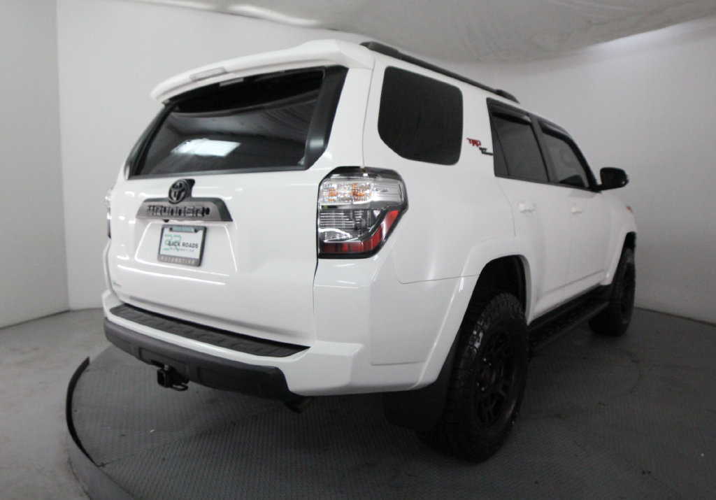 Used 2019 Toyota 4Runner TRD Off-Road Premium AWD/4WD image 9