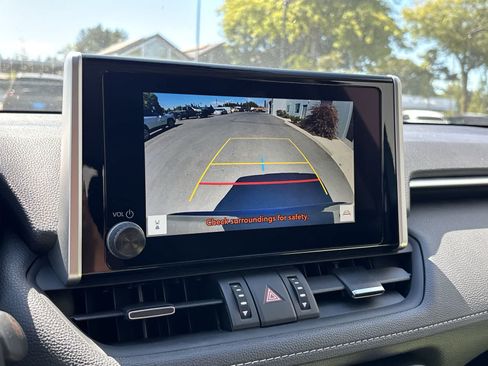 Used 2025 Toyota RAV4 XLE Premium w/ Weather Package AWD/4WD image 17