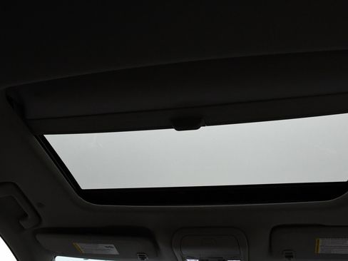 Used 2021 Buick Enclave Avenir w/ Avenir Technology Package image 7