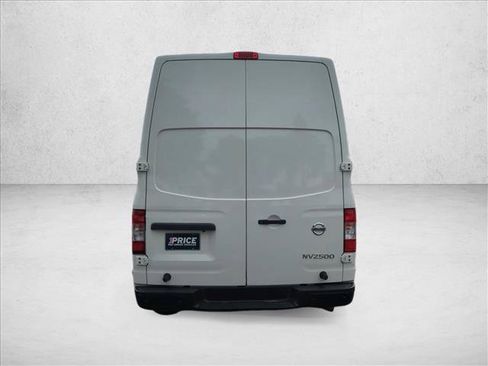Used 2019 Nissan NV 2500 SV RWD image 7
