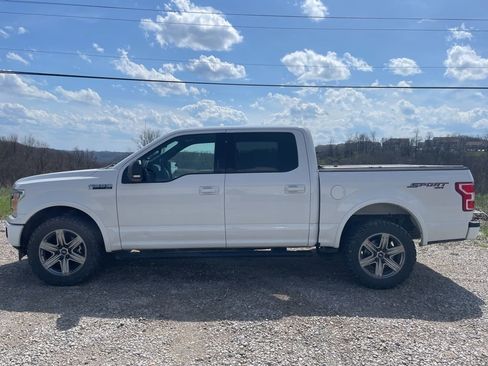 Used 2018 Ford F150 XLT w/ Equipment Group 302A Luxury image 9