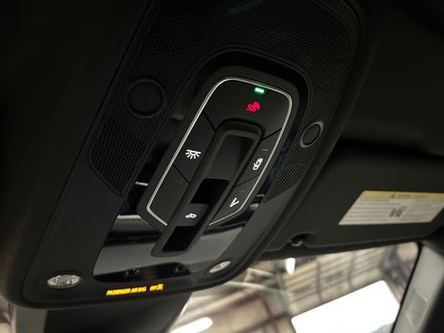 Used 2024 Audi A6 Premium Plus image 18