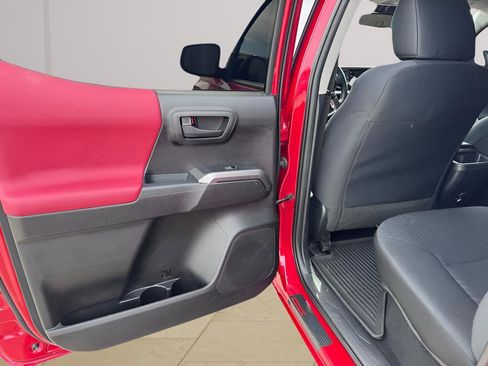 Used 2021 Toyota Tacoma SR5 image 28