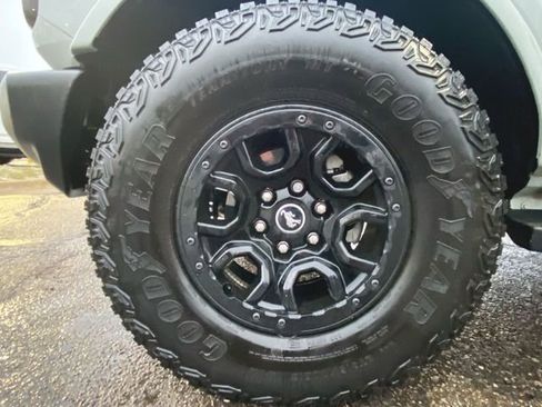 Used 2022 Ford Bronco Outer Banks image 31
