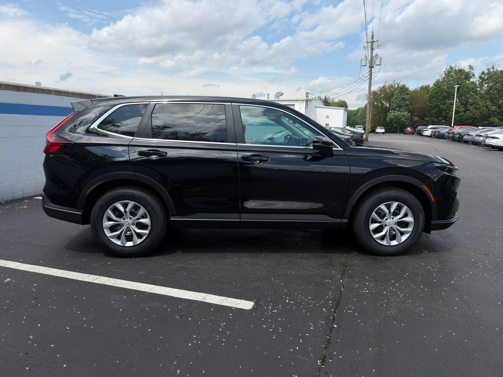 Used 2027 Honda CR-V LX image 6