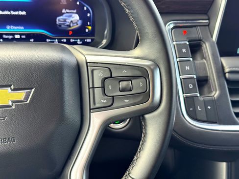 Used 2024 Chevrolet Suburban LT image 26