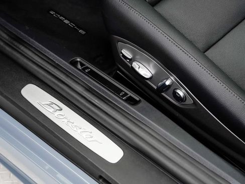 Certified 2024 Porsche 718 Boxster RWD image 11