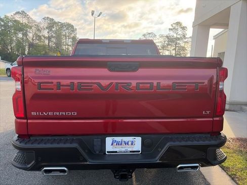 Used 2024 Chevrolet Silverado 1500 LT Trail Boss w/ LT Trail Boss Premium Package image 6