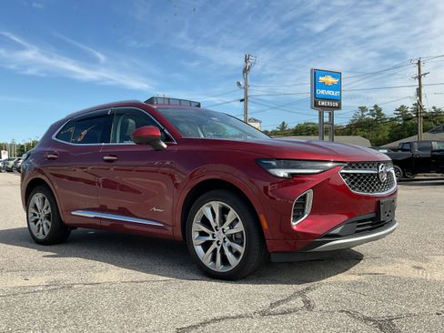 Certified 2023 Buick Envision Avenir image 2