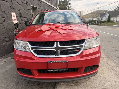 Used 2018 Dodge Journey SE FWD image 3