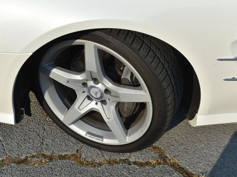 Used 2016 Mercedes-Benz SL 550 image 38