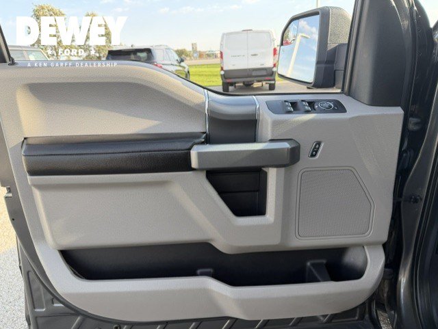 Used 2019 Ford F150 XLT w/ Equipment Group 302A Luxury AWD/4WD image 10