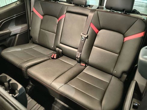 Used 2025 Chevrolet Colorado Z71 w/ Technology Package image 23