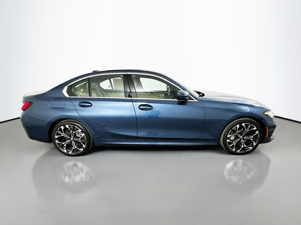 Used 2026 BMW 330i Sedan w/ Premium Package RWD image 4