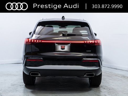 Used 2025 Audi Q5 Premium w/ Convenience Package image 7