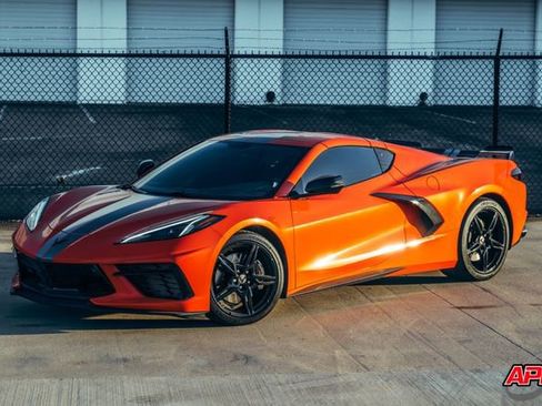 Used 2020 Chevrolet Corvette Stingray Premium Cpe w/ 3LT Preferred Equipment Group image 38