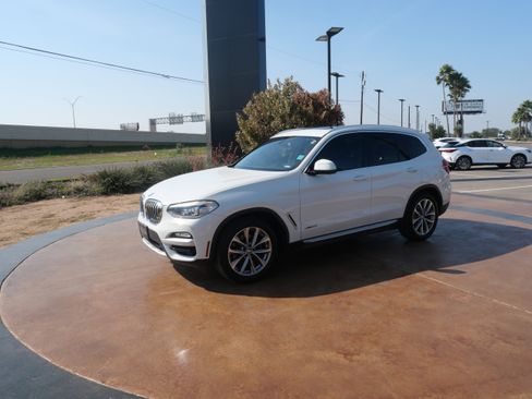 Used 2018 BMW X3 xDrive30i w/ Convenience Package image 5