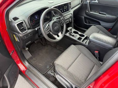 Used 2021 Kia Sportage LX image 7