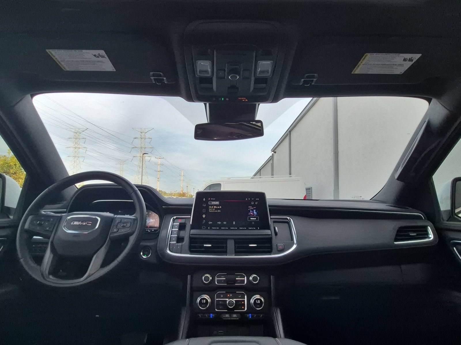 Used 2023 GMC Yukon AT4 w/ LPO, Floor Liner Package AWD/4WD image 28