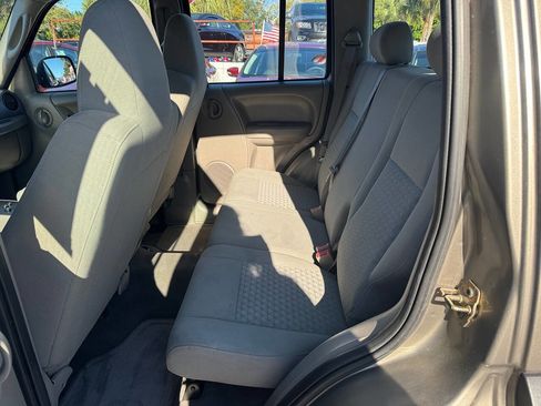 Used 2006 Jeep Liberty Sport image 15