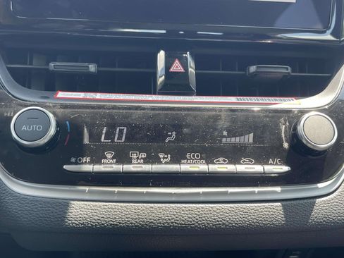 Used 2026 Toyota Corolla LE FWD image 28
