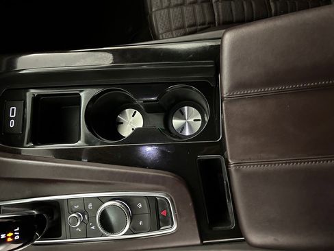 Used 2024 Cadillac Escalade Sport Platinum image 23