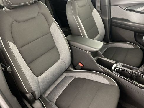 Used 2023 Chevrolet TrailBlazer LT w/ Convenience Package image 29