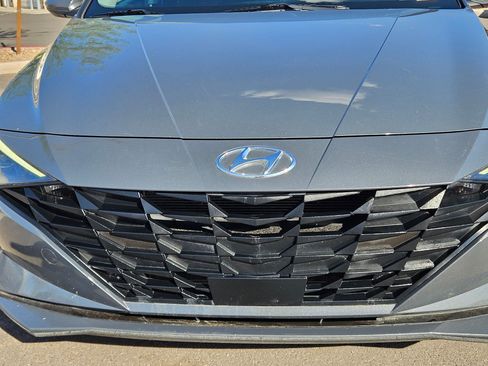 Used 2023 Hyundai Elantra SEL w/ Convenience Package FWD image 9