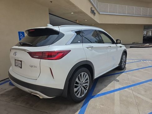 Certified 2025 INFINITI QX50 Luxe image 3