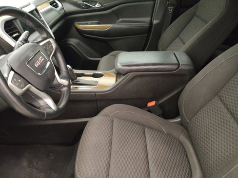 Used 2019 GMC Acadia SLE FWD image 17
