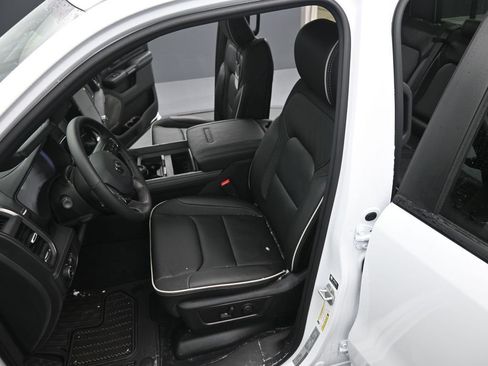 New 2026 RAM 1500 Limited AWD/4WD image 11