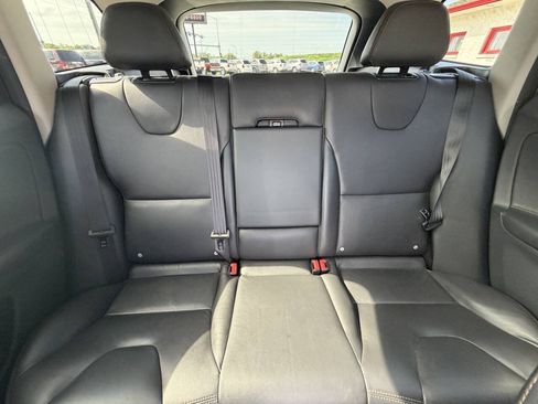 Used 2017 Volvo XC60 T6 Dynamic w/ Climate Package AWD/4WD image 26