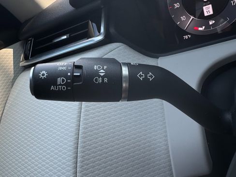 Used 2023 Land Rover Range Rover Velar R-Dynamic S image 61