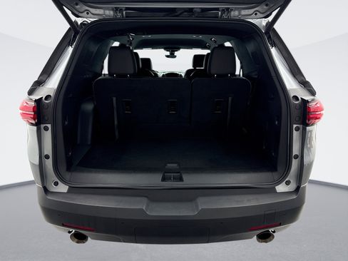 Used 2023 Chevrolet Traverse RS w/ LPO, Cargo Package image 23
