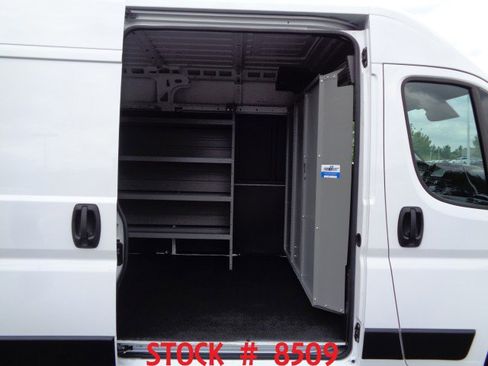 Used 2023 RAM ProMaster 2500 FWD image 6
