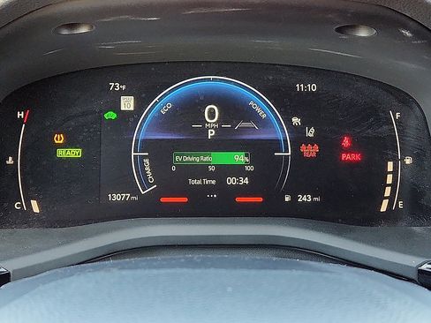 Used 2025 Toyota Camry SE image 10