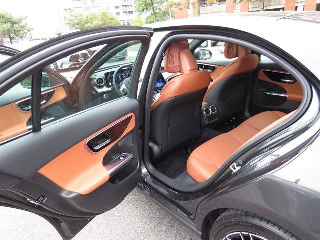Used 2023 Mercedes-Benz C 300 4MATIC Sedan image 22