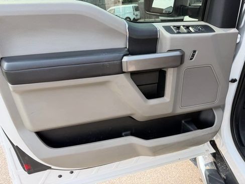 Used 2020 Ford F250 XLT w/ Snow Plow Prep Package AWD/4WD image 10