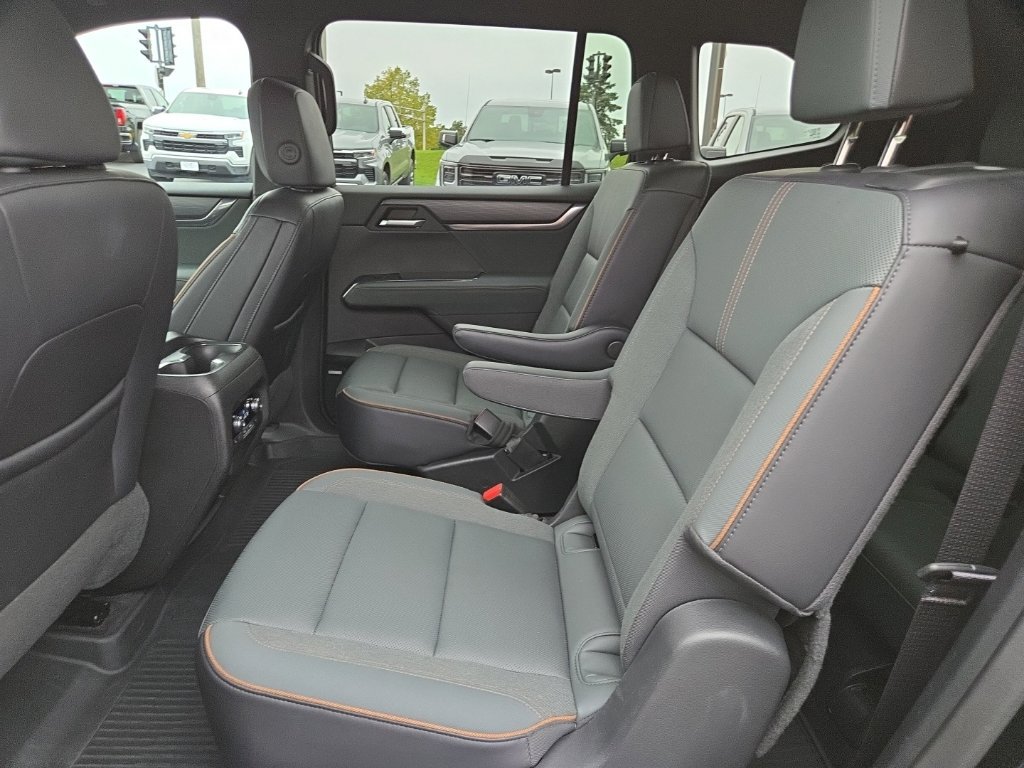 Certified 2024 GMC Acadia AT4 w/ Luxury Package AWD/4WD image 16
