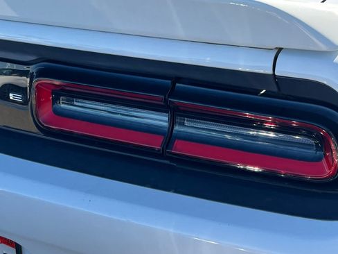 Used 2018 Dodge Challenger SXT RWD image 18