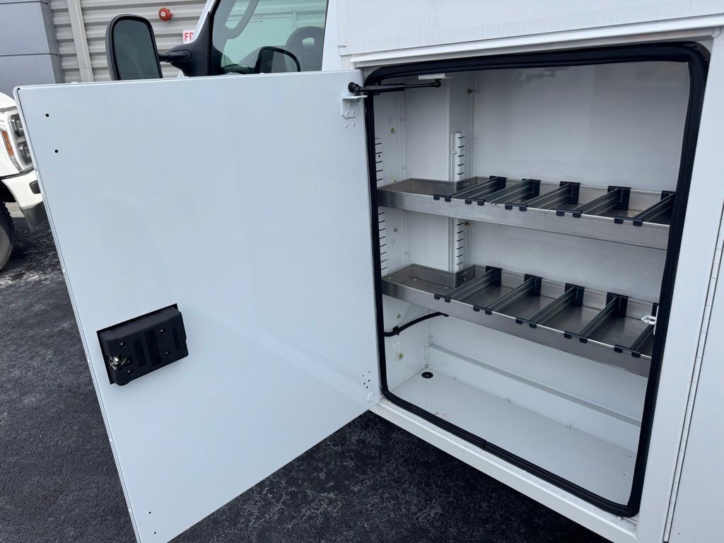 New 2026 Ford E-350 and Econoline 350 Super Duty w/ Interior Upgrade Package RWD image 20