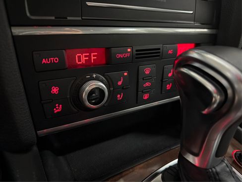 Used 2013 Audi Q7 3.0T S line Prestige image 31