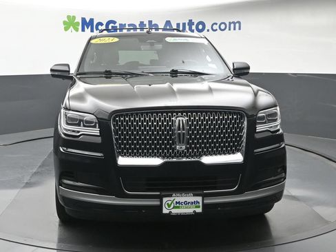 Used 2023 Lincoln Navigator L Reserve AWD/4WD image 6