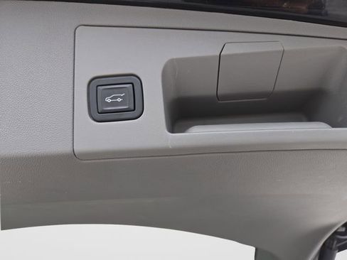 Used 2022 Cadillac XT5 Premium Luxury FWD image 34