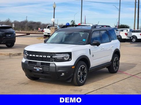 New 2025 Ford Bronco Sport Outer Banks w/ Outer Banks Tech Package+ AWD/4WD image 3