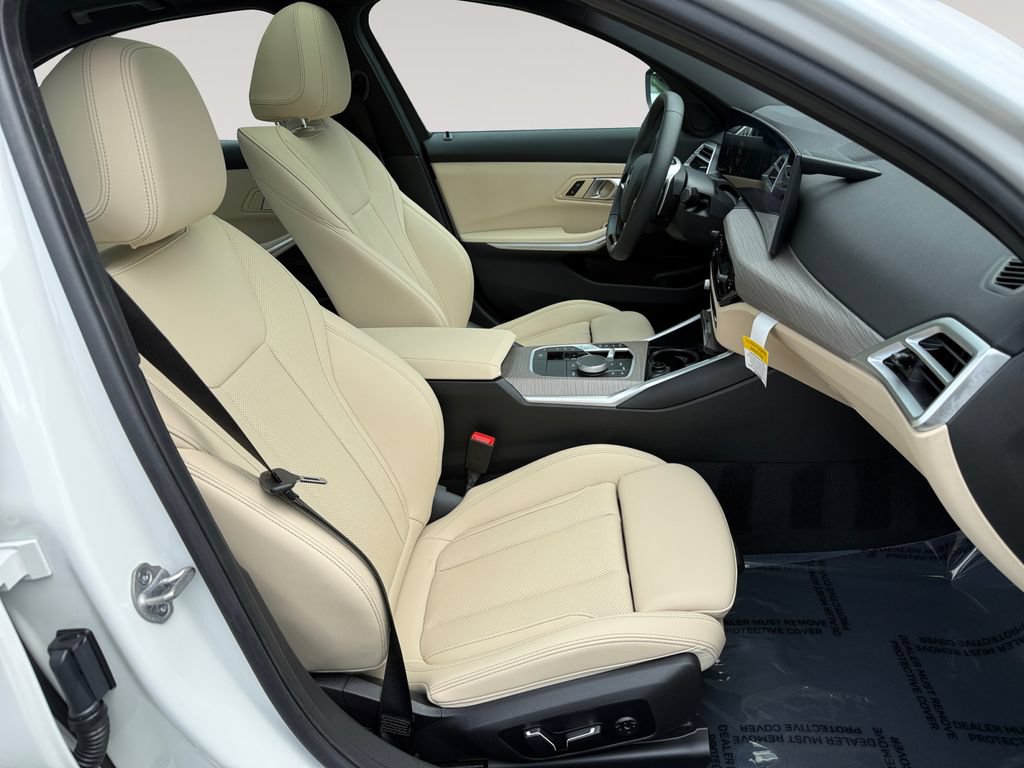 Certified 2026 BMW 330i xDrive Sedan AWD/4WD image 15