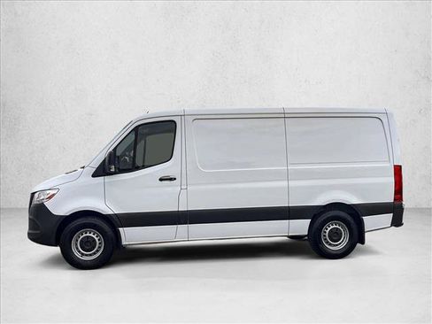 Used 2024 Mercedes-Benz Sprinter 2500 image 9