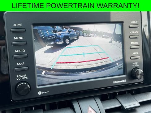 Used 2021 Toyota RAV4 LE AWD/4WD image 9