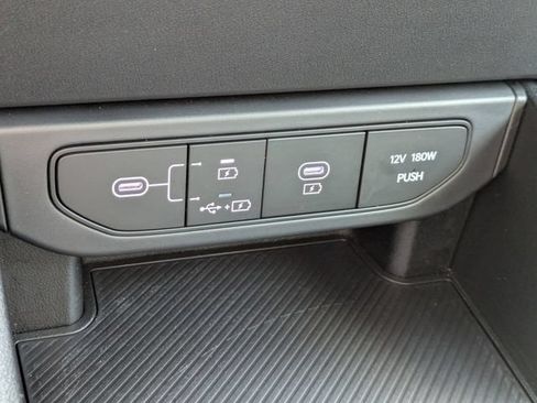 Used 2025 Kia K4 FWD image 22