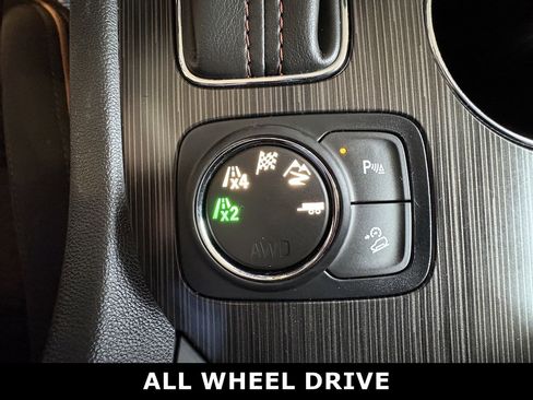 Used 2017 GMC Acadia SLE w/ Driver Alert Package I image 20